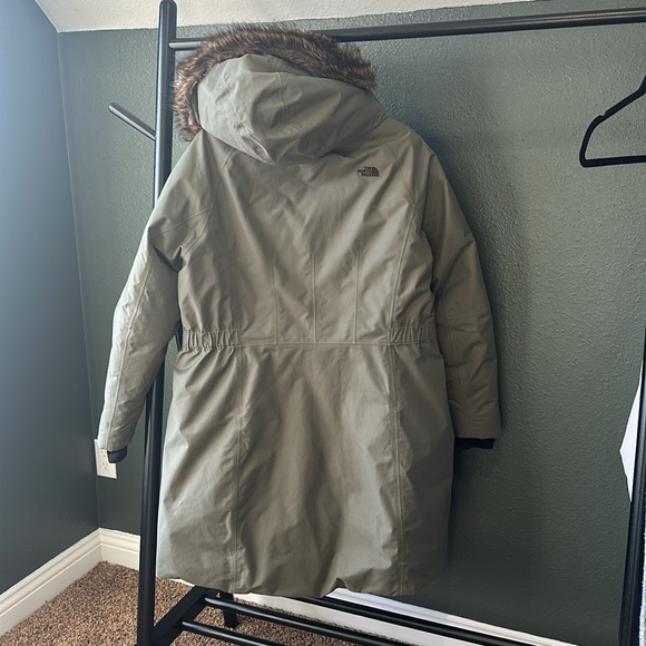 The North Face Winter Jacket - XXL - Picture 3 of 6